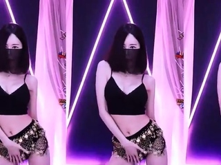 Beginner webcam asian woman