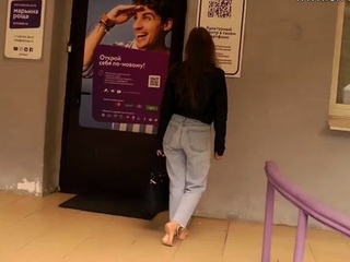 Novice Foot Fetish Girlfriend Sucks and provides a Footjob