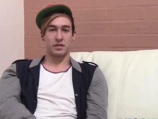 Younger Australian Homosexual Jesse Jerks His Dick With Fleshlight