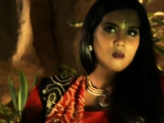 India Has Stunning Unique Lady