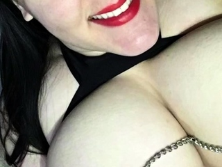 Love Chat Massive Boobs Brunette Masturbating For Cam