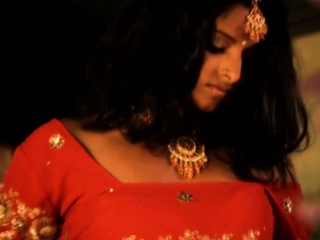 Sacred And Gorgeous Erotic Girl