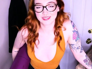 Beginner redhead masturbates then offers a blowjob