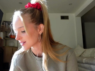 Caroline Zalog Horny Skims Attempt On Video Leaked