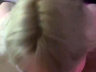 Do-it-yourself novice blonde blowjob