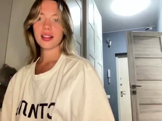 Beginner blond woman with huge boobs getting fucked