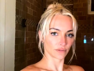 Blonde MILF with Large Boobs Enjoying Cam Free Porn