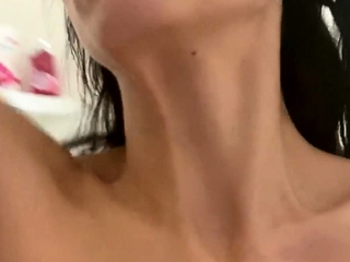 Brunette Solo Webcam Masturbation