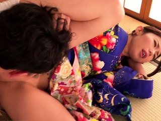 Mesmerizing Oral Skills of a Japanese Magnificence on Show in