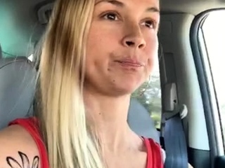 Beginner Blonde Teen Performs Solo with Toy Webcam Porn