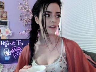 Beginner Webcam Babes Going Solo