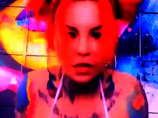 Cute younger beginner net cam woman masturbates together with her toy