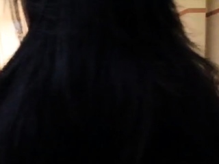 Fascinating honey will get her lovebox licked