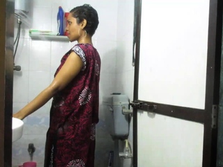 Indian Faculty 18 12 months Outdated Massive Ass Babe In Lavatory