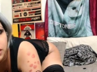 Massive boobs milf masturbating