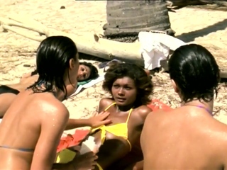 Muscly amateurs group intercourse