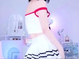 Novice Beautiful Asian babe fucked